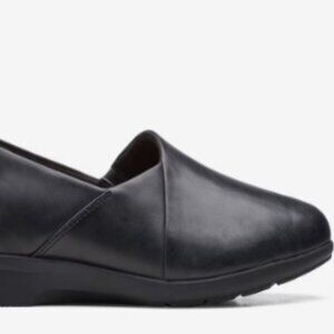NEW Clarks Womens Jenette Grace Leather Loafer black sz 8 wide
